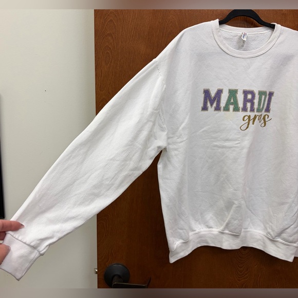 Mardi Gras graphic print novelty white, purple, green, gold sweatshirt size XL - Picture 3 of 13